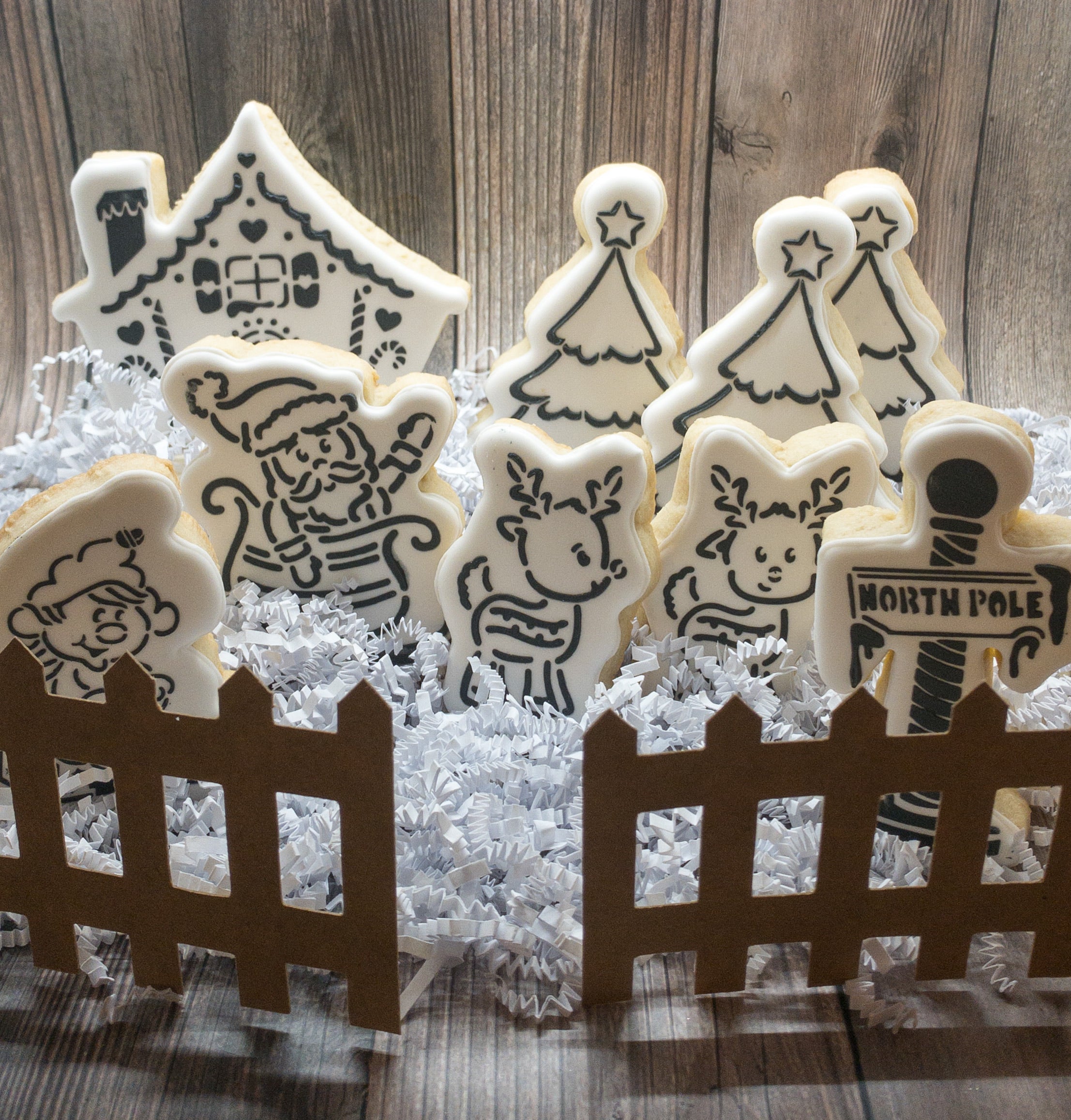 North Pole PYO Tablescape / Mantlescape / Gift Platter Stencil Kit created for The Colorful Cookie Holiday Cookie-A-Thon