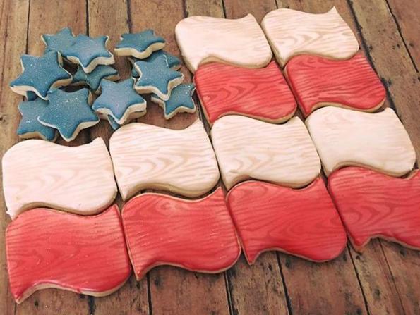 MEMORIAL DAY/VETERANS' DAY